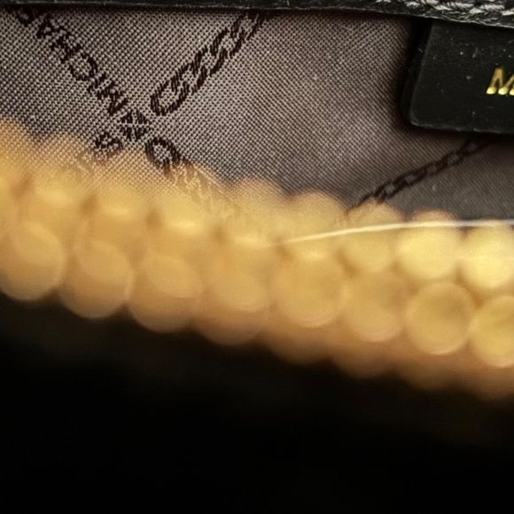 MICHAEL KORS BLACK LEATHER TOTE, 17” x 12” x 5” WITH SILK LINING “NEW” - Picture 5 of 5